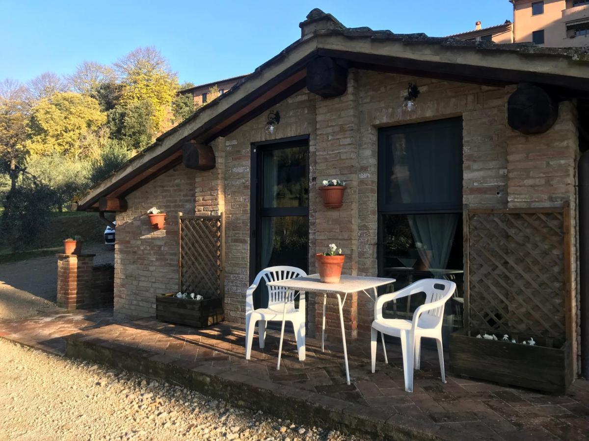 La Perla Tra Gli Ulivi Siena Exterior foto