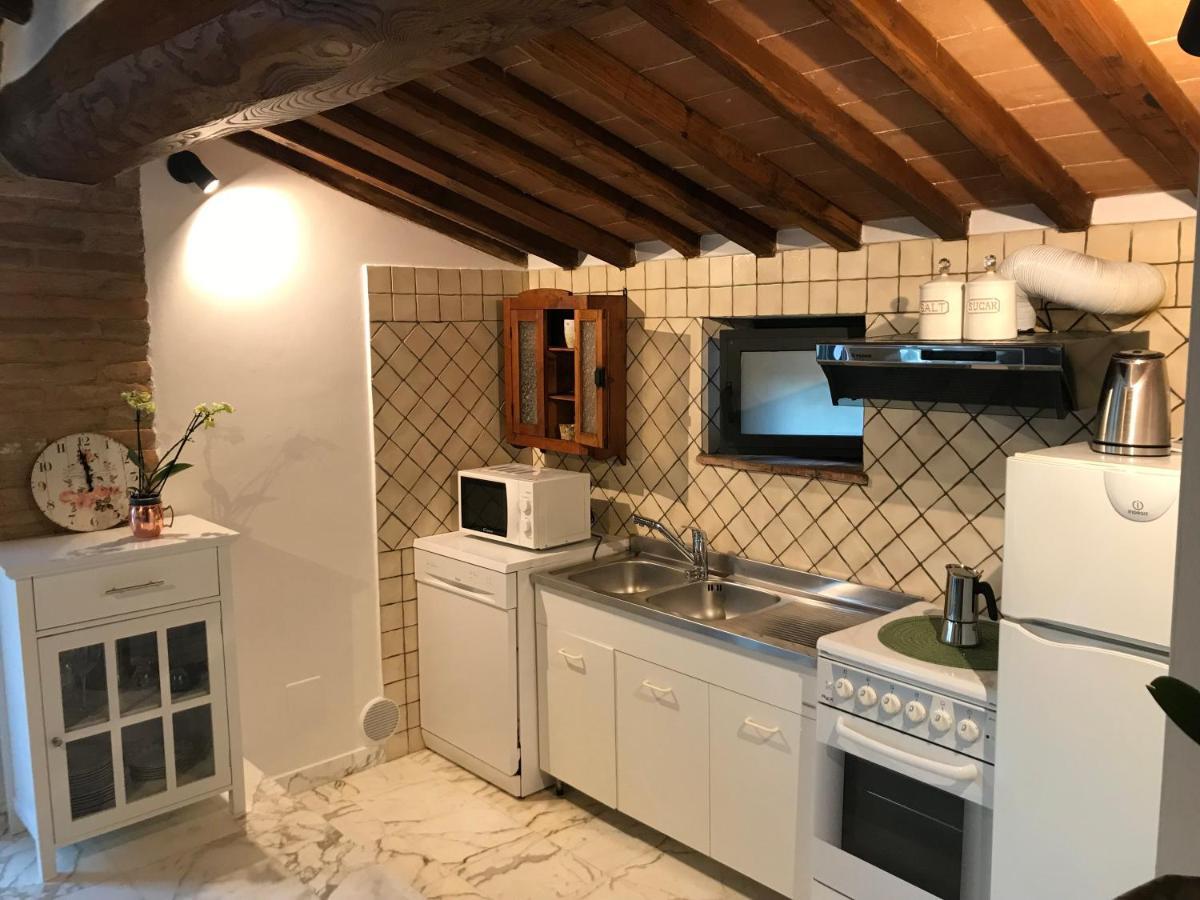 La Perla Tra Gli Ulivi Siena Exterior foto